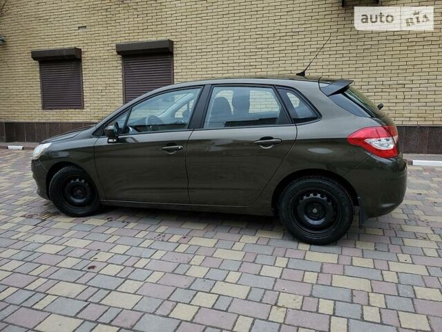 Коричневый Ситроен С4, объемом двигателя 1.6 л и пробегом 167 тыс. км за 6950 $, фото 1 на Automoto.ua