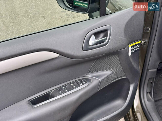 Коричневый Ситроен С4, объемом двигателя 1.6 л и пробегом 253 тыс. км за 9500 $, фото 10 на Automoto.ua