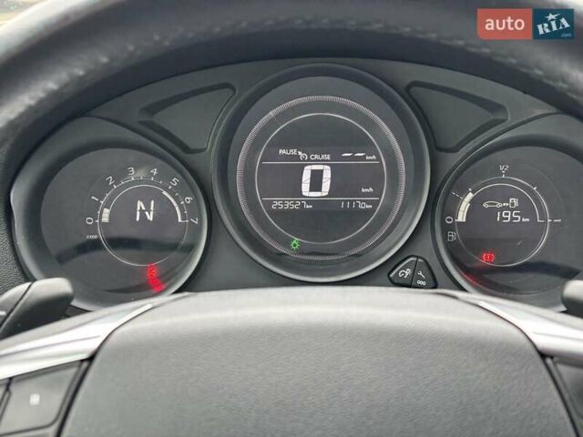 Коричневый Ситроен С4, объемом двигателя 1.56 л и пробегом 253 тыс. км за 7900 $, фото 13 на Automoto.ua