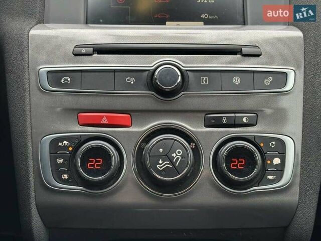 Коричневый Ситроен С4, объемом двигателя 1.56 л и пробегом 253 тыс. км за 7900 $, фото 12 на Automoto.ua