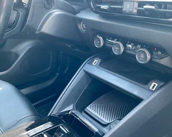 Ситроен С4 2021 в Ивано-Франковске на Automoto.ua Коричневый Ситроен С4, объемом двигателя 1.2 л и пробегом 74 тыс. км за 19950 $, фото 9 на Automoto.ua