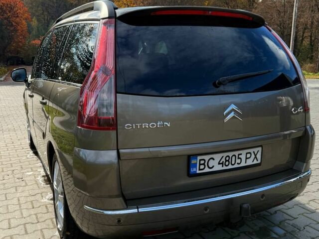 Коричневый Ситроен С4, объемом двигателя 1.6 л и пробегом 330 тыс. км за 5100 $, фото 1 на Automoto.ua