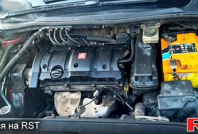 Красный Ситроен С4, объемом двигателя 1.6 л и пробегом 359 тыс. км за 3500 $, фото 9 на Automoto.ua