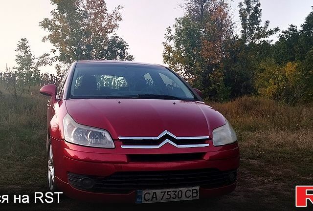 Красный Ситроен С4, объемом двигателя 1.6 л и пробегом 359 тыс. км за 3500 $, фото 1 на Automoto.ua