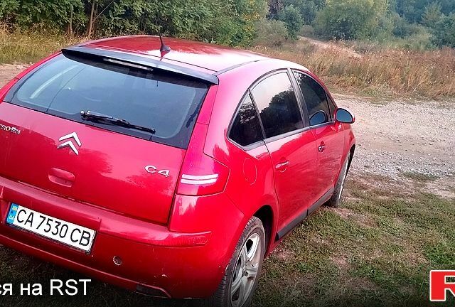 Красный Ситроен С4, объемом двигателя 1.6 л и пробегом 359 тыс. км за 3500 $, фото 4 на Automoto.ua