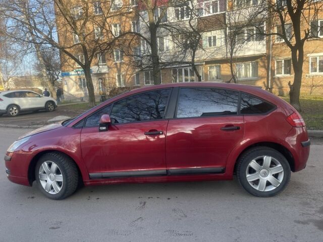 Красный Ситроен С4, объемом двигателя 1.6 л и пробегом 157 тыс. км за 4950 $, фото 4 на Automoto.ua
