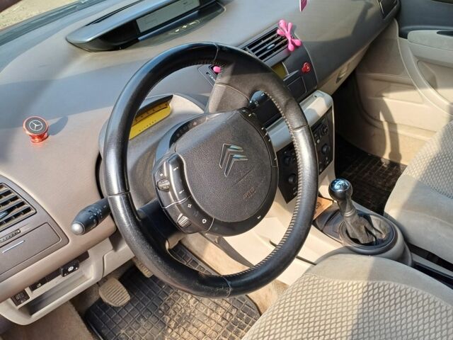 Червоний Сітроен С4, об'ємом двигуна 1.6 л та пробігом 160 тис. км за 3600 $, фото 7 на Automoto.ua