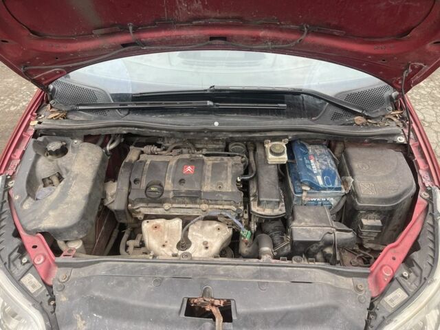 Красный Ситроен С4, объемом двигателя 1.6 л и пробегом 157 тыс. км за 4950 $, фото 9 на Automoto.ua