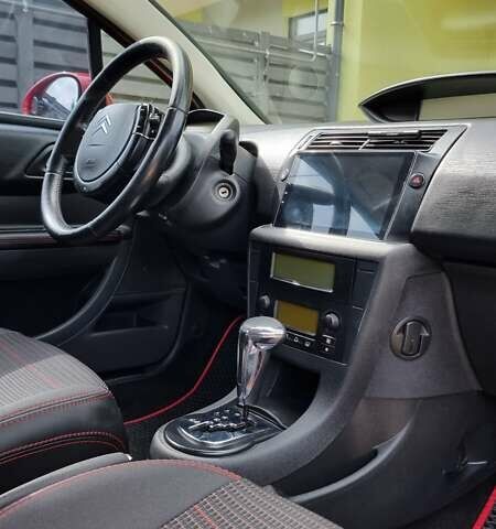 Красный Ситроен С4, объемом двигателя 1.6 л и пробегом 274 тыс. км за 5900 $, фото 18 на Automoto.ua