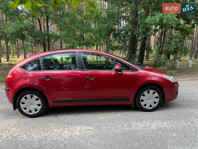 Красный Ситроен С4, объемом двигателя 1.6 л и пробегом 181 тыс. км за 5200 $, фото 6 на Automoto.ua