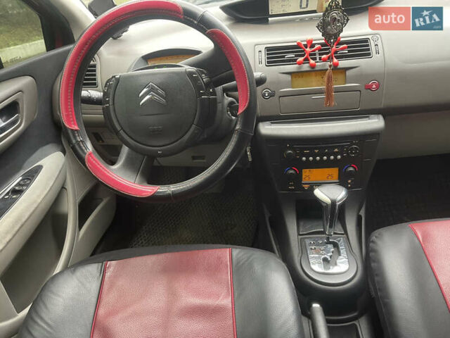 Червоний Сітроен С4, об'ємом двигуна 1.59 л та пробігом 158 тис. км за 4750 $, фото 9 на Automoto.ua