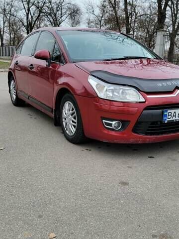 Красный Ситроен С4, объемом двигателя 1.6 л и пробегом 280 тыс. км за 4200 $, фото 3 на Automoto.ua