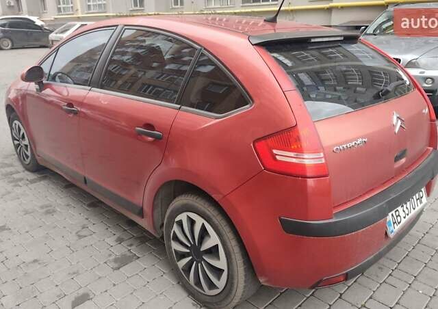 Червоний Сітроен С4, об'ємом двигуна 1.59 л та пробігом 190 тис. км за 3900 $, фото 3 на Automoto.ua