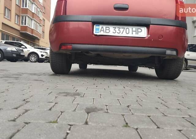 Червоний Сітроен С4, об'ємом двигуна 1.59 л та пробігом 190 тис. км за 3900 $, фото 8 на Automoto.ua