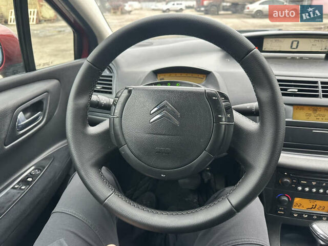 Красный Ситроен С4, объемом двигателя 1.59 л и пробегом 244 тыс. км за 5500 $, фото 43 на Automoto.ua