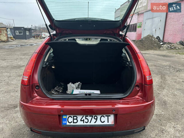 Красный Ситроен С4, объемом двигателя 1.59 л и пробегом 244 тыс. км за 5500 $, фото 31 на Automoto.ua