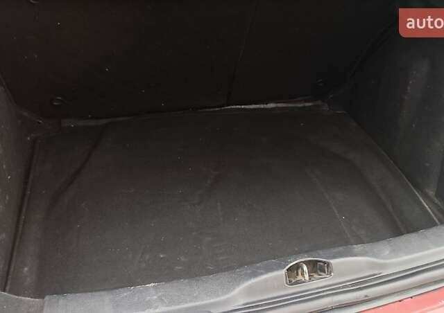 Червоний Сітроен С4, об'ємом двигуна 1.59 л та пробігом 190 тис. км за 3900 $, фото 11 на Automoto.ua