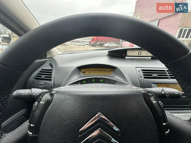 Красный Ситроен С4, объемом двигателя 1.59 л и пробегом 244 тыс. км за 5500 $, фото 34 на Automoto.ua