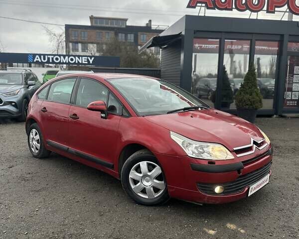 Красный Ситроен С4, объемом двигателя 1.36 л и пробегом 187 тыс. км за 2999 $, фото 1 на Automoto.ua