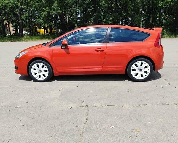 Красный Ситроен С4, объемом двигателя 1.6 л и пробегом 142 тыс. км за 5400 $, фото 4 на Automoto.ua