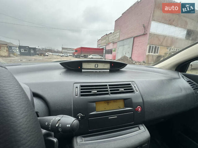 Красный Ситроен С4, объемом двигателя 1.59 л и пробегом 244 тыс. км за 5500 $, фото 35 на Automoto.ua