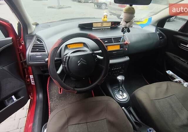 Червоний Сітроен С4, об'ємом двигуна 1.59 л та пробігом 190 тис. км за 3900 $, фото 4 на Automoto.ua
