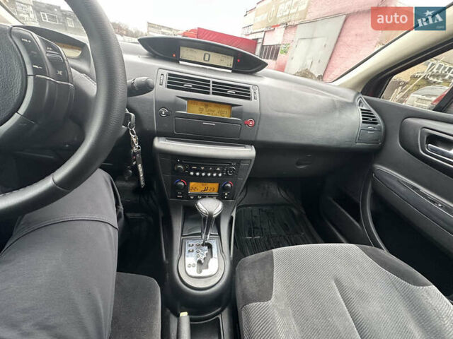 Красный Ситроен С4, объемом двигателя 1.59 л и пробегом 244 тыс. км за 5500 $, фото 37 на Automoto.ua