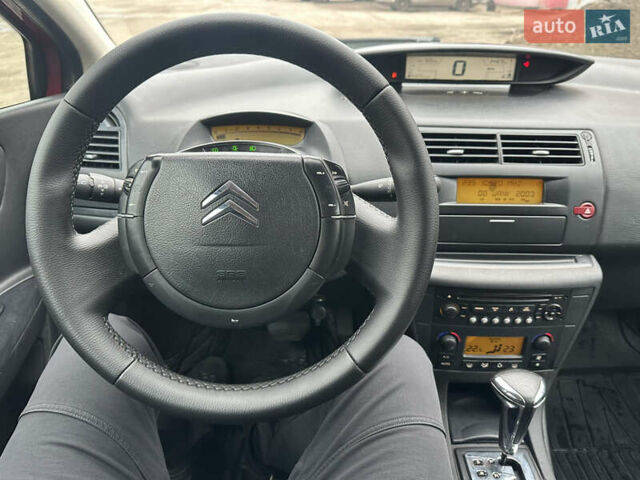 Красный Ситроен С4, объемом двигателя 1.59 л и пробегом 244 тыс. км за 5500 $, фото 32 на Automoto.ua