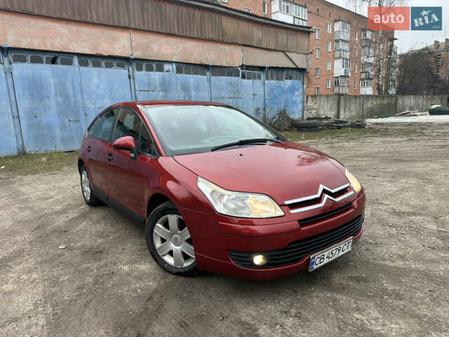 Красный Ситроен С4, объемом двигателя 1.59 л и пробегом 244 тыс. км за 5500 $, фото 1 на Automoto.ua