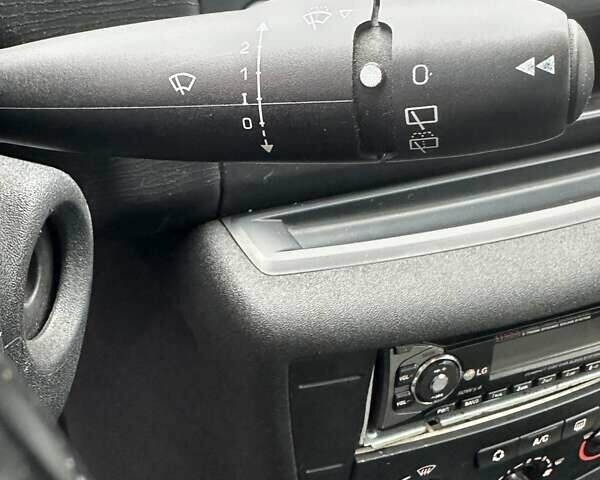 Красный Ситроен С4, объемом двигателя 1.36 л и пробегом 187 тыс. км за 2999 $, фото 24 на Automoto.ua