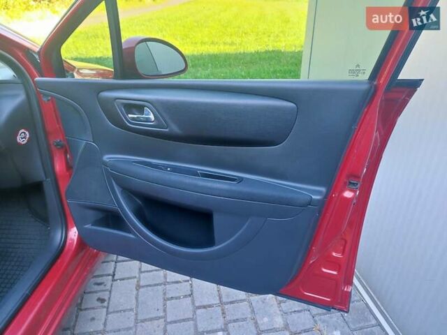 Красный Ситроен С4, объемом двигателя 1.4 л и пробегом 250 тыс. км за 3300 $, фото 15 на Automoto.ua