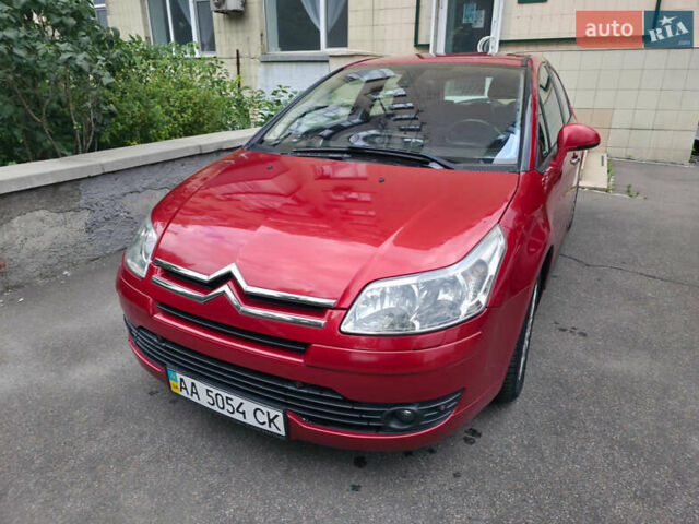 Красный Ситроен С4, объемом двигателя 0 л и пробегом 167 тыс. км за 5100 $, фото 2 на Automoto.ua