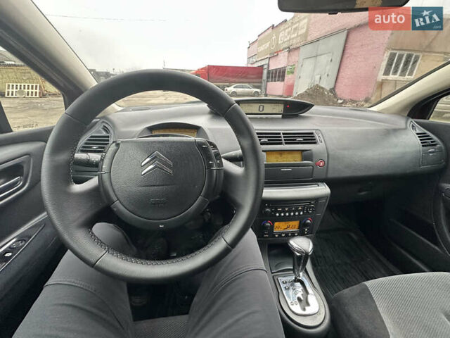 Красный Ситроен С4, объемом двигателя 1.59 л и пробегом 244 тыс. км за 5500 $, фото 33 на Automoto.ua