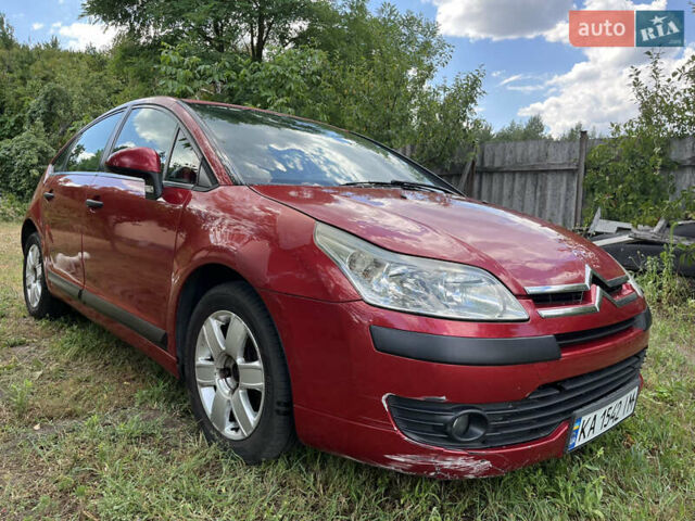 Красный Ситроен С4, объемом двигателя 1.59 л и пробегом 140 тыс. км за 4800 $, фото 1 на Automoto.ua