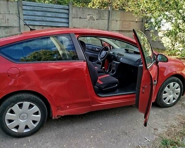 Красный Ситроен С4, объемом двигателя 1.6 л и пробегом 132 тыс. км за 3000 $, фото 2 на Automoto.ua