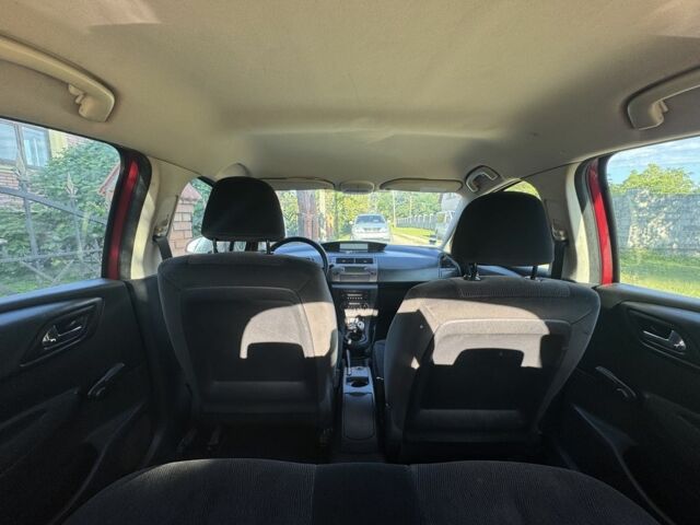 Красный Ситроен С4, объемом двигателя 1.6 л и пробегом 220 тыс. км за 4800 $, фото 5 на Automoto.ua