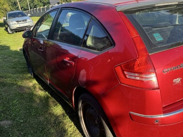 Красный Ситроен С4, объемом двигателя 1.6 л и пробегом 220 тыс. км за 4800 $, фото 3 на Automoto.ua