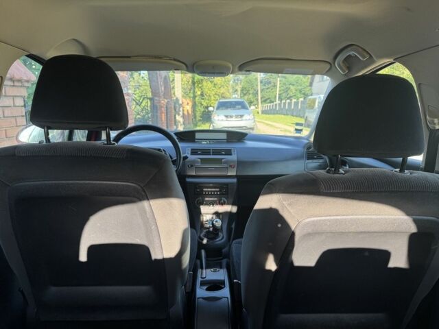 Красный Ситроен С4, объемом двигателя 1.6 л и пробегом 220 тыс. км за 4800 $, фото 4 на Automoto.ua