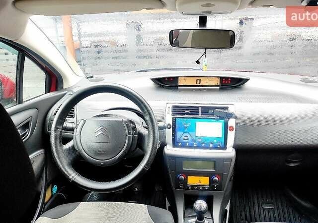 Ситроен С4 2010 в Киеве на Automoto.ua Красный Ситроен С4, объемом двигателя 1.59 л и пробегом 120 тыс. км за 4500 $, фото 4 на Automoto.ua