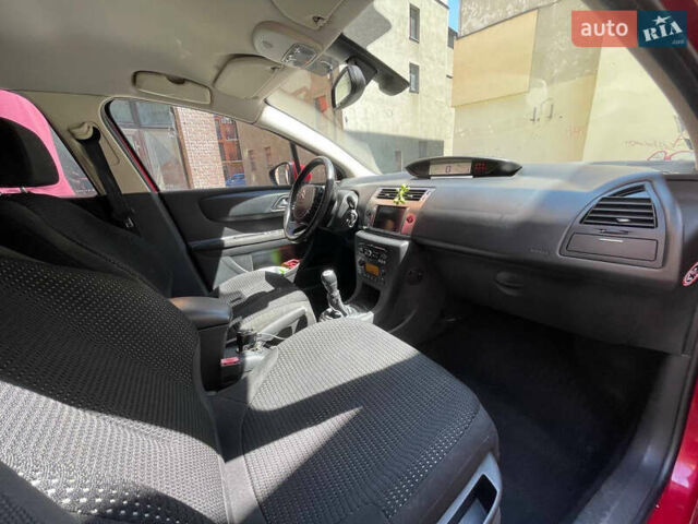 Червоний Сітроен С4, об'ємом двигуна 1.56 л та пробігом 220 тис. км за 5000 $, фото 20 на Automoto.ua