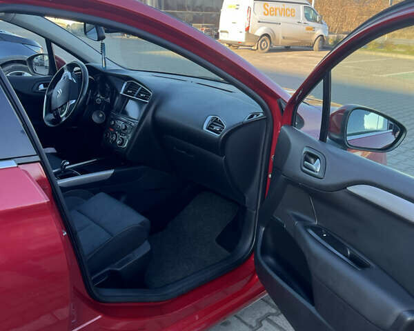 Красный Ситроен С4, объемом двигателя 1.56 л и пробегом 170 тыс. км за 6500 $, фото 10 на Automoto.ua