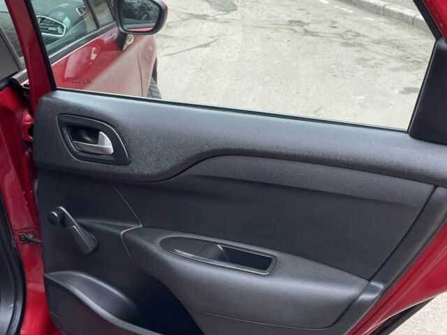 Красный Ситроен С4, объемом двигателя 1.6 л и пробегом 300 тыс. км за 4900 $, фото 19 на Automoto.ua