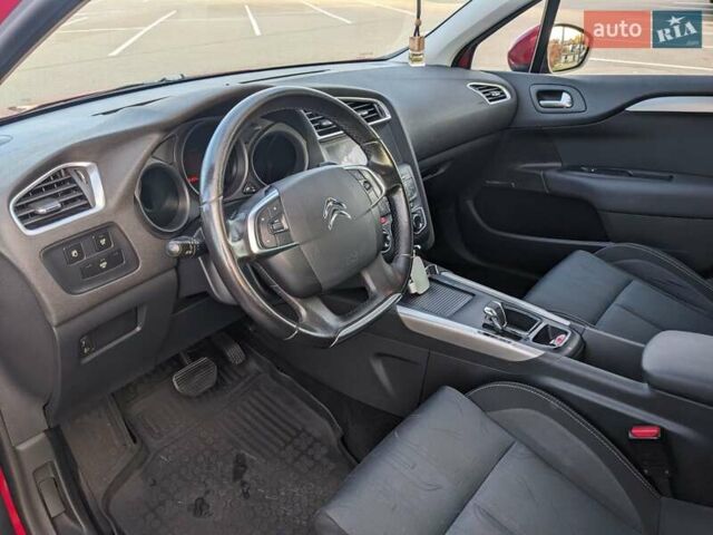 Червоний Сітроен С4, об'ємом двигуна 1.56 л та пробігом 120 тис. км за 8500 $, фото 13 на Automoto.ua