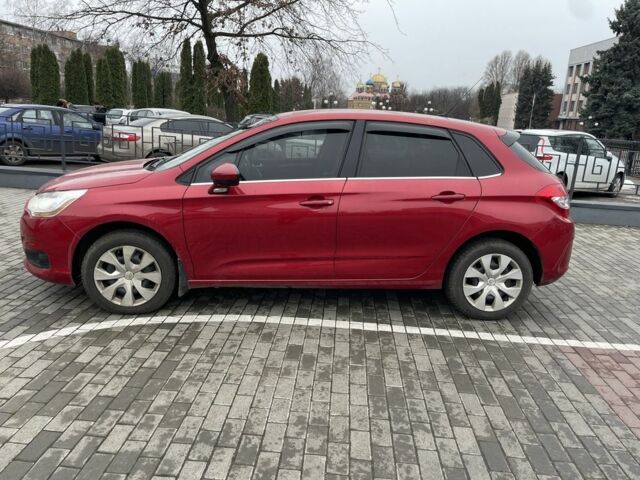 Красный Ситроен С4, объемом двигателя 1.6 л и пробегом 280 тыс. км за 5000 $, фото 2 на Automoto.ua