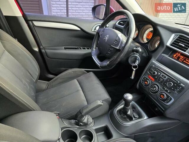 Красный Ситроен С4, объемом двигателя 1.56 л и пробегом 90 тыс. км за 8600 $, фото 64 на Automoto.ua