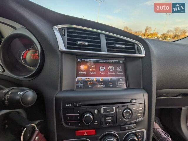 Червоний Сітроен С4, об'ємом двигуна 1.56 л та пробігом 120 тис. км за 8500 $, фото 15 на Automoto.ua