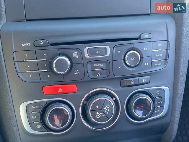 Красный Ситроен С4, объемом двигателя 1.6 л и пробегом 184 тыс. км за 6490 $, фото 16 на Automoto.ua