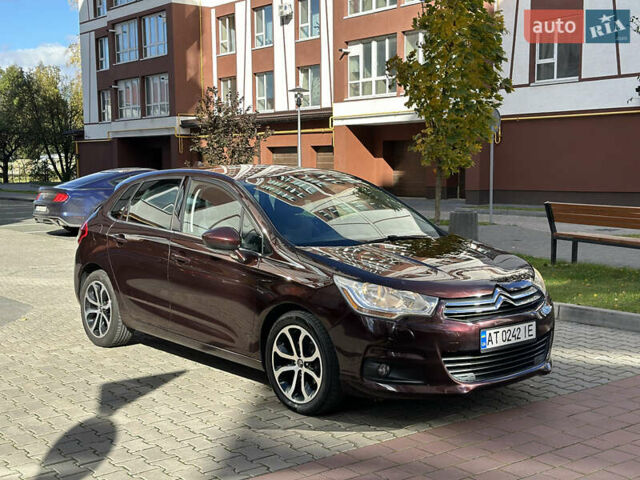 Красный Ситроен С4, объемом двигателя 1.56 л и пробегом 240 тыс. км за 7399 $, фото 2 на Automoto.ua