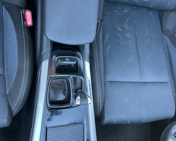 Красный Ситроен С4, объемом двигателя 1.56 л и пробегом 170 тыс. км за 6500 $, фото 11 на Automoto.ua