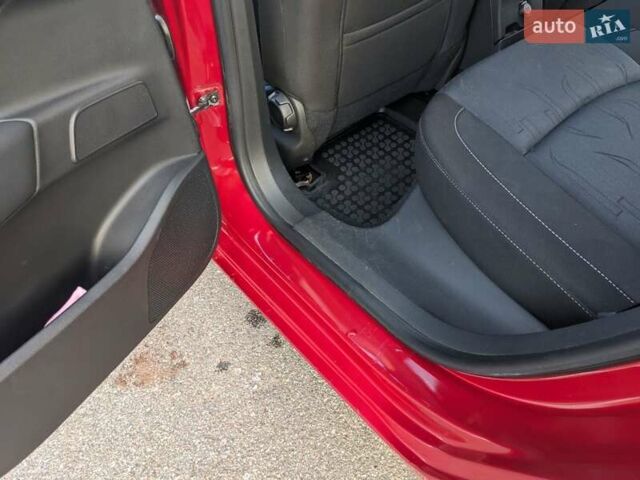 Червоний Сітроен С4, об'ємом двигуна 1.56 л та пробігом 120 тис. км за 8500 $, фото 4 на Automoto.ua